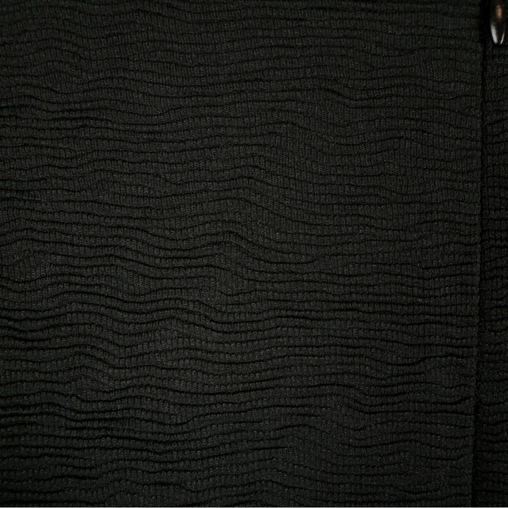 En Saison NWT Ada Ruched Mini Dress in Black Size Small - Picture 10 of 10